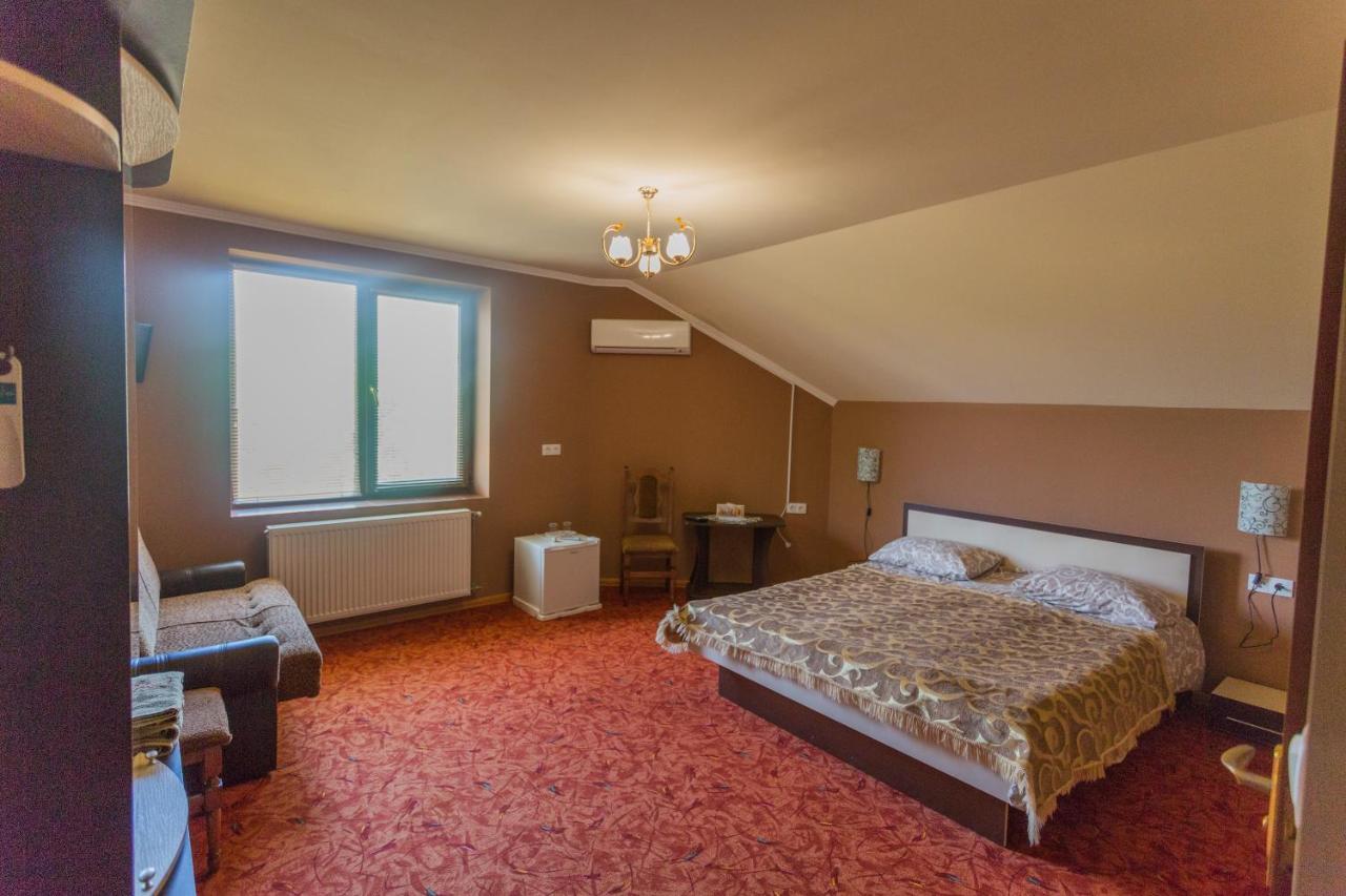 Sunrise Boutique Hotel Berehove  Luaran gambar